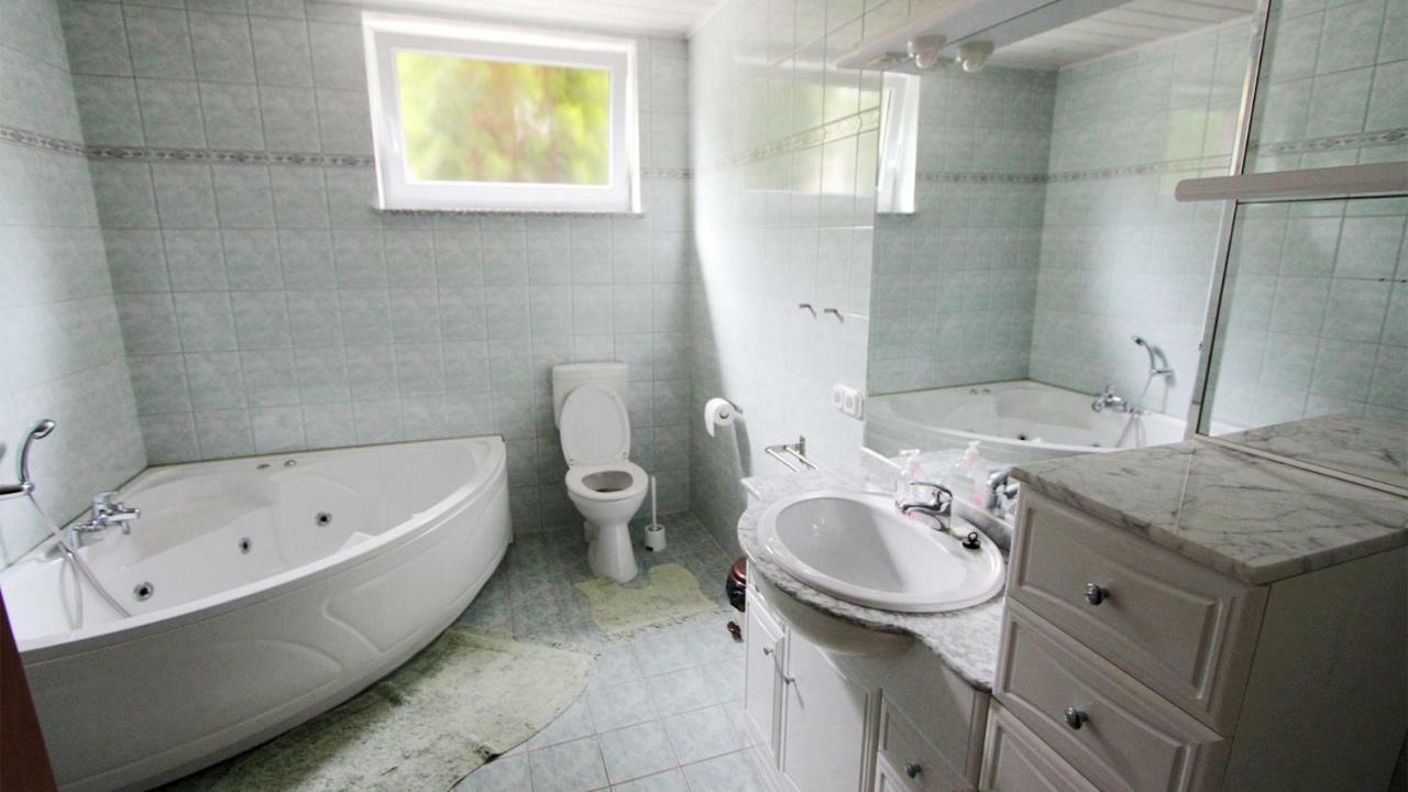 Lena Apartman Heviz Exterior photo