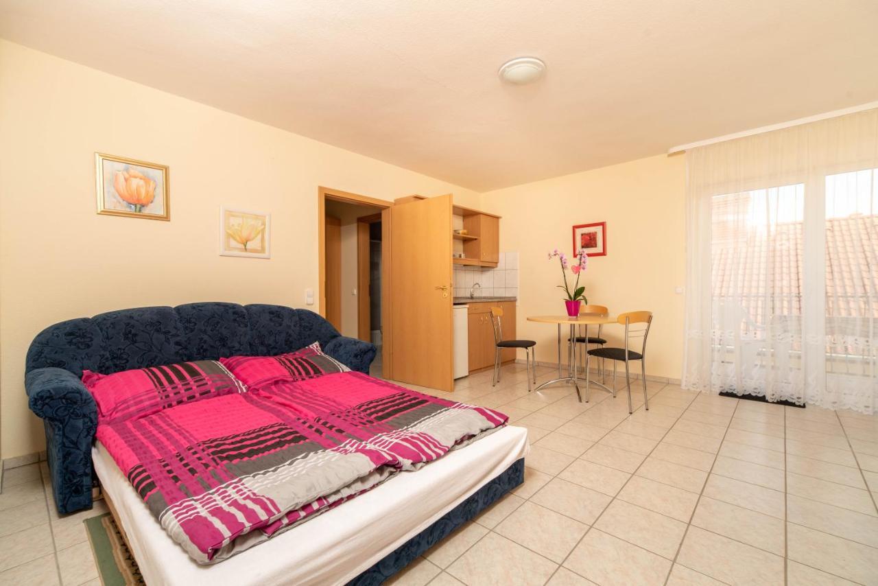 Lena Apartman Heviz Exterior photo